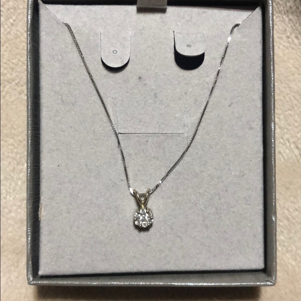 Zales diamond flower pendant